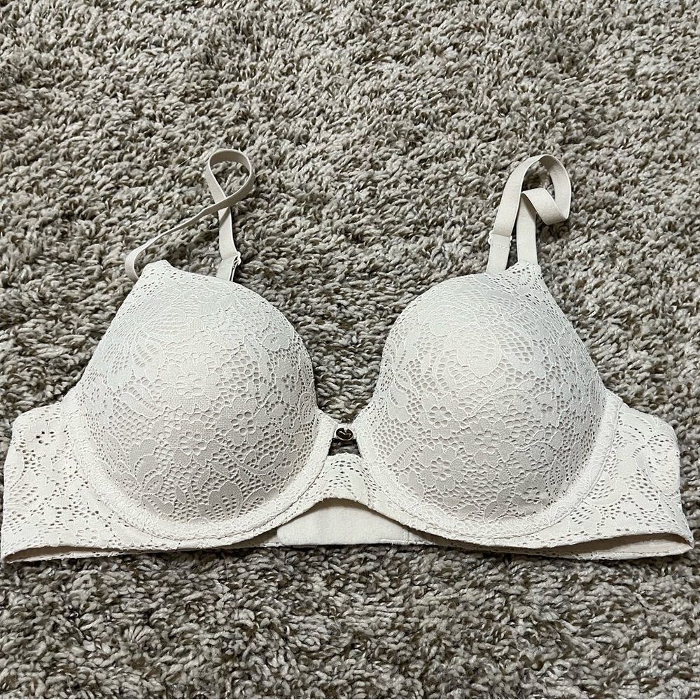 Maidenform Lace Underwire Bra - White